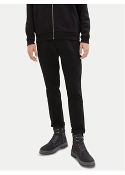 Tom Tailor Denim Chinosy 1008253 Czarny Slim Fit ze sklepu MODIVO w kategorii Spodnie męskie - zdjęcie 181112634
