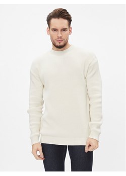 Calvin Klein Jeans Golf Blown Up J30J324507 Écru Regular Fit ze sklepu MODIVO w kategorii Swetry męskie - zdjęcie 181113182