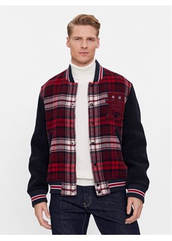 Tommy Hilfiger Kurtka bomber Varsity MW0MW34023 Czerwony Regular Fit ze sklepu MODIVO w kategorii Kurtki męskie - zdjęcie 181113382