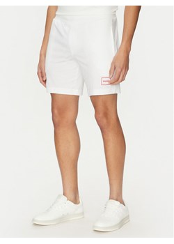 HUGO Szorty sportowe Laze 50525247 Beżowy Regular Fit - id: 0000305117526 - marki Hugo Boss - 181113611 HUGO Szorty sportowe Laze 50525247 Beżowy Regular Fit ze sklepu MODIVO w kategorii Spodenki męskie - zdjęcie 181113611