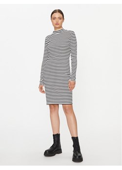 Vila Sukienka codzienna Thessa 14084483 Kolorowy Slim Fit ze sklepu MODIVO w kategorii Sukienki - zdjęcie 181113674