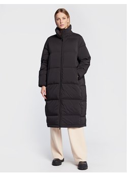 Calvin Klein Kurtka puchowa Seamless Lofty K20K204691 Czarny Regular Fit ze sklepu MODIVO w kategorii Kurtki damskie - zdjęcie 181114104