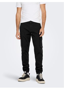 Only & Sons Spodnie materiałowe 22016687 Czarny Tapered Fit ze sklepu MODIVO w kategorii Spodnie męskie - zdjęcie 181115311