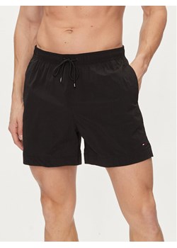 Tommy Hilfiger Szorty kąpielowe UM0UM03280 Czarny Regular Fit ze sklepu MODIVO w kategorii Kąpielówki - zdjęcie 181115650