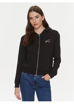 Tommy Jeans Bluza Signature DW0DW17338 Czarny Regular Fit ze sklepu MODIVO w kategorii Bluzy damskie - zdjęcie 181115852