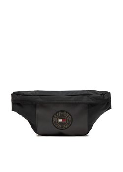 Tommy Hilfiger Saszetka nerka AM0AM13128 Czarny ze sklepu MODIVO w kategorii Nerki - zdjęcie 181116954