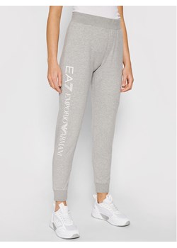 EA7 Emporio Armani Spodnie dresowe 8NTP85 TJCQZ 0905 Szary Regular Fit ze sklepu MODIVO w kategorii Spodnie damskie - zdjęcie 181117270