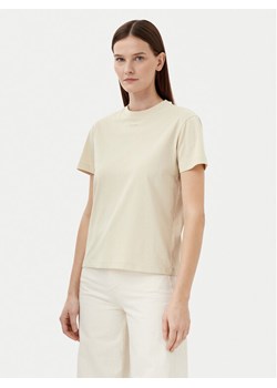 Calvin Klein T-Shirt Nano Logo K20K207519 Beżowy Regular Fit ze sklepu MODIVO w kategorii Bluzki damskie - zdjęcie 181118274