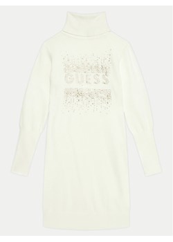 Guess Sukienka dzianinowa J4BK13 Z2NQ2 Écru Comfort Fit ze sklepu MODIVO w kategorii Sukienki dziewczęce - zdjęcie 181118680