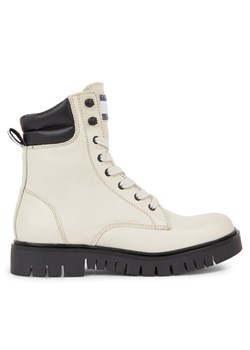 Tommy Jeans Botki Tjw Lace Up Boot EN0EN02314 Beżowy ze sklepu MODIVO w kategorii Workery damskie - zdjęcie 181120061