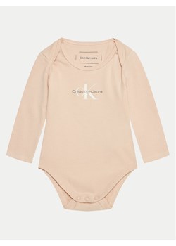 Calvin Klein Jeans Body IN0IN00033 Różowy Regular Fit ze sklepu MODIVO w kategorii Body niemowlęce - zdjęcie 181121494