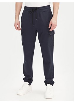 Aeronautica Militare Joggery 251PF964F559 Granatowy Regular Fit ze sklepu MODIVO w kategorii Spodnie męskie - zdjęcie 181122121
