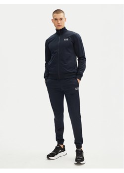 EA7 Emporio Armani Dres 8NPV65 PJHCZ 1562 Granatowy Regular Fit ze sklepu MODIVO w kategorii Dresy męskie - zdjęcie 181123491