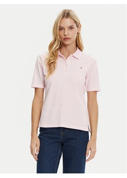 Tommy Hilfiger Polo 1985 WW0WW43224 Różowy Regular Fit - id: 0000304674013 - marki Tommy Hilfiger - 181123563 Tommy Hilfiger Polo 1985 WW0WW43224 Różowy Regular Fit ze sklepu MODIVO w kategorii Bluzki damskie - zdjęcie 181123563
