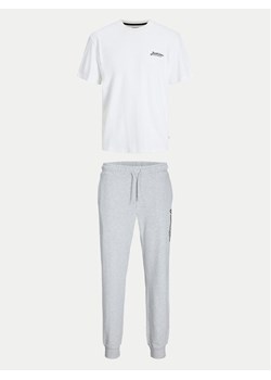 Jack&Jones Komplet t-shirt i spodnie dresowe Beau 12277849 Biały Relaxed Fit ze sklepu MODIVO w kategorii Spodnie męskie - zdjęcie 181124102