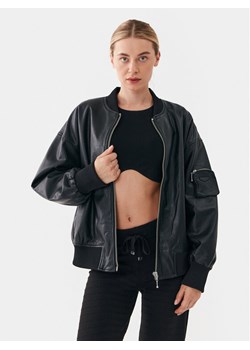 ONLY Kurtka z imitacji skóry 15294104 Czarny Regular Fit ze sklepu MODIVO w kategorii Kurtki damskie - zdjęcie 181124381