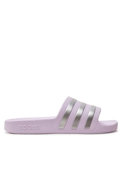 adidas Klapki Adilette Aqua Slides IE8920 Fioletowy ze sklepu MODIVO w kategorii Klapki damskie - zdjęcie 181124450