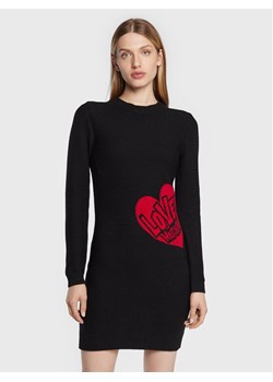 LOVE MOSCHINO Sukienka dzianinowa WSE0810X A125 Czarny Regular Fit ze sklepu MODIVO w kategorii Sukienki - zdjęcie 181125774