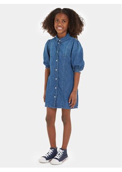 Tommy Hilfiger Sukienka jeansowa KG0KG07562 Niebieski Regular Fit ze sklepu MODIVO w kategorii Sukienki dziewczęce - zdjęcie 181126460