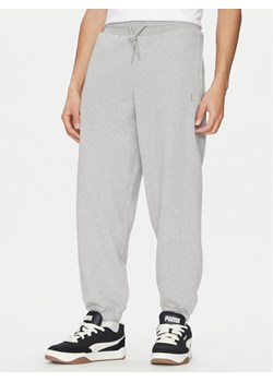 Vans Spodnie dresowe Original Standards VN000P5F Szary Loose Fit ze sklepu MODIVO w kategorii Spodnie męskie - zdjęcie 181127782