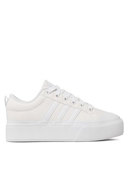 adidas Sneakersy Bravada 2.0 IE2309 Biały ze sklepu MODIVO w kategorii Trampki damskie - zdjęcie 181127874
