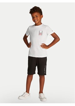 Tommy Hilfiger T-Shirt KB0KB09536 S Biały Regular Fit ze sklepu MODIVO w kategorii T-shirty chłopięce - zdjęcie 181128444