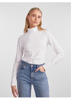 Pieces Golf 17108494 Biały Slim Fit ze sklepu MODIVO w kategorii Bluzki damskie - zdjęcie 181128531