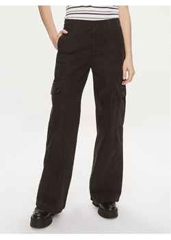 Levi's® Spodnie materiałowe A6077-0003 Czarny Baggy Fit ze sklepu MODIVO w kategorii Spodnie damskie - zdjęcie 181128672