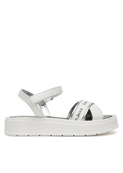 Calvin Klein Jeans Sandały V4A2-82054-0371X M Biały ze sklepu MODIVO w kategorii Sandały dziecięce - zdjęcie 181128822