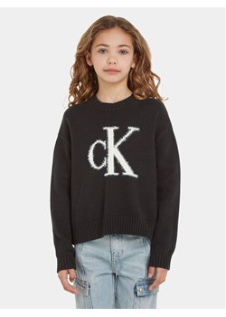 Calvin Klein Jeans Sweter Fluffy Monogram IG0IG02220 Czarny Regular Fit ze sklepu MODIVO w kategorii Swetry dziewczęce - zdjęcie 181129894