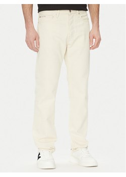 Calvin Klein Jeans Jeansy J30J327539 Biały Straight Fit ze sklepu MODIVO w kategorii Jeansy męskie - zdjęcie 181130914