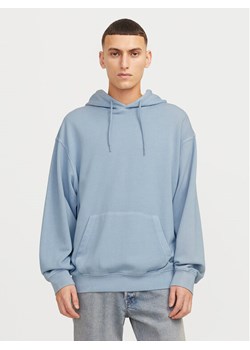Jack&Jones Bluza Charge 12268272 Błękitny Loose Fit ze sklepu MODIVO w kategorii Bluzy męskie - zdjęcie 181131152