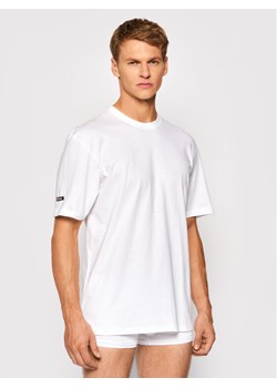 Henderson T-Shirt T-Line 19407 Biały Regular Fit ze sklepu MODIVO w kategorii T-shirty męskie - zdjęcie 181131951