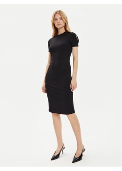 Calvin Klein Sukienka codzienna K20K207233 Czarny Slim Fit ze sklepu MODIVO w kategorii Sukienki - zdjęcie 181132064