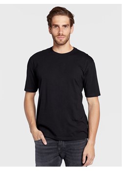 Sisley T-Shirt 3I1XS101J Czarny Regular Fit ze sklepu MODIVO w kategorii T-shirty męskie - zdjęcie 181132800