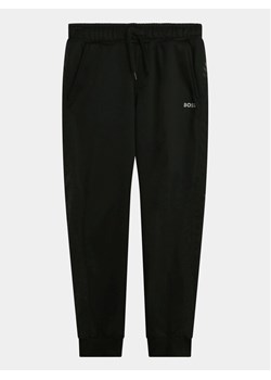Boss Spodnie dresowe J50755 S Czarny Regular Fit ze sklepu MODIVO w kategorii Spodnie chłopięce - zdjęcie 181133652