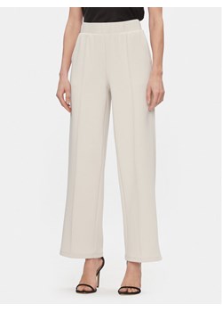 Vero Moda Spodnie materiałowe 10296830 Écru Relaxed Fit ze sklepu MODIVO w kategorii Spodnie damskie - zdjęcie 181134073