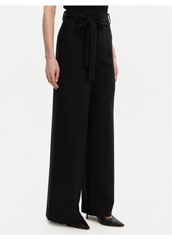 French Connection Spodnie palazzo 74QZH Czarny Regular Fit ze sklepu MODIVO w kategorii Spodnie damskie - zdjęcie 181136820