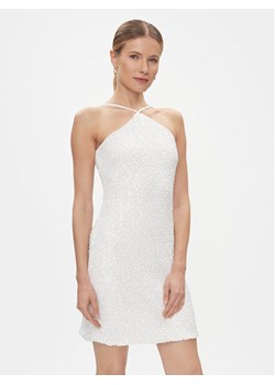 YAS Sukienka koktajlowa Ariella 26032153 Biały Regular Fit ze sklepu MODIVO w kategorii Sukienki - zdjęcie 181137904