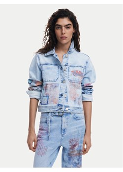 Desigual Kurtka jeansowa Los Angeles 25SWED03 Niebieski Regular Fit ze sklepu MODIVO w kategorii Kurtki damskie - zdjęcie 181139334