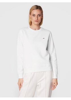 Tommy Jeans Bluza Fleece DW0DW09227 Biały Regular Fit ze sklepu MODIVO w kategorii Bluzy damskie - zdjęcie 181139490