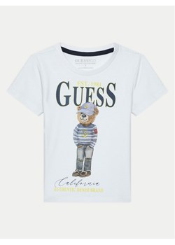 Guess T-Shirt N5RI20 K8HM4 Biały Regular Fit ze sklepu MODIVO w kategorii T-shirty chłopięce - zdjęcie 181139911