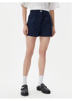 Tommy Jeans Szorty materiałowe Claire DW0DW21643 Granatowy Regular Fit ze sklepu MODIVO w kategorii Szorty - zdjęcie 181140260