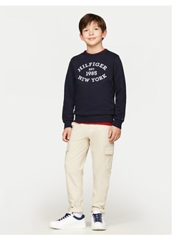 Tommy Hilfiger Bluza Monotype KB0KB09048 Granatowy Regular Fit - id: 0000303867461 - marki Tommy Hilfiger - 181141520 Tommy Hilfiger Bluza Monotype KB0KB09048 Granatowy Regular Fit ze sklepu MODIVO w kategorii Bluzy chłopięce - zdjęcie 181141520