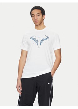 Nike T-Shirt FQ4938 Biały Regular Fit ze sklepu MODIVO w kategorii T-shirty męskie - zdjęcie 181141884
