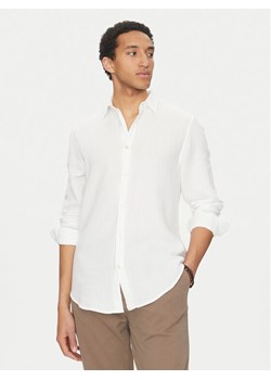 Guess Koszula M5GH85 WH831 Biały Regular Fit ze sklepu MODIVO w kategorii Koszule męskie - zdjęcie 181142584