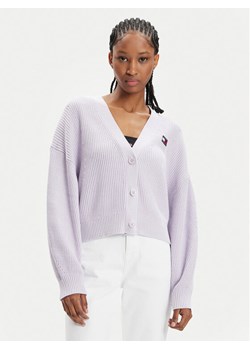 Tommy Jeans Kardigan Essential DW0DW17253 Fioletowy Relaxed Fit - id: 0000303433437 - marki Tommy Jeans - 181142783 Tommy Jeans Kardigan Essential DW0DW17253 Fioletowy Relaxed Fit ze sklepu MODIVO w kategorii Swetry damskie - zdjęcie 181142783