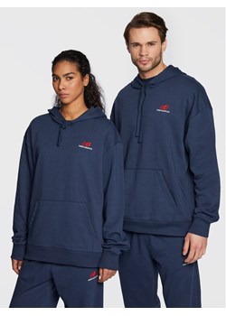 New Balance Bluza Unisex UT21500 Granatowy Relaxed Fit ze sklepu MODIVO w kategorii Bluzy męskie - zdjęcie 181143260