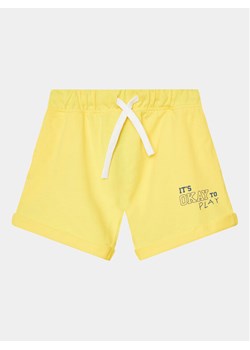 United Colors Of Benetton Szorty sportowe 3BL0G9014 Żółty Regular Fit ze sklepu MODIVO w kategorii Spodenki niemowlęce - zdjęcie 181143354