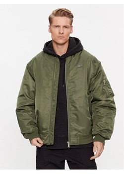 Tommy Jeans Kurtka bomber Authentic DM0DM17660 Zielony Relaxed Fit ze sklepu MODIVO w kategorii Kurtki męskie - zdjęcie 181143501